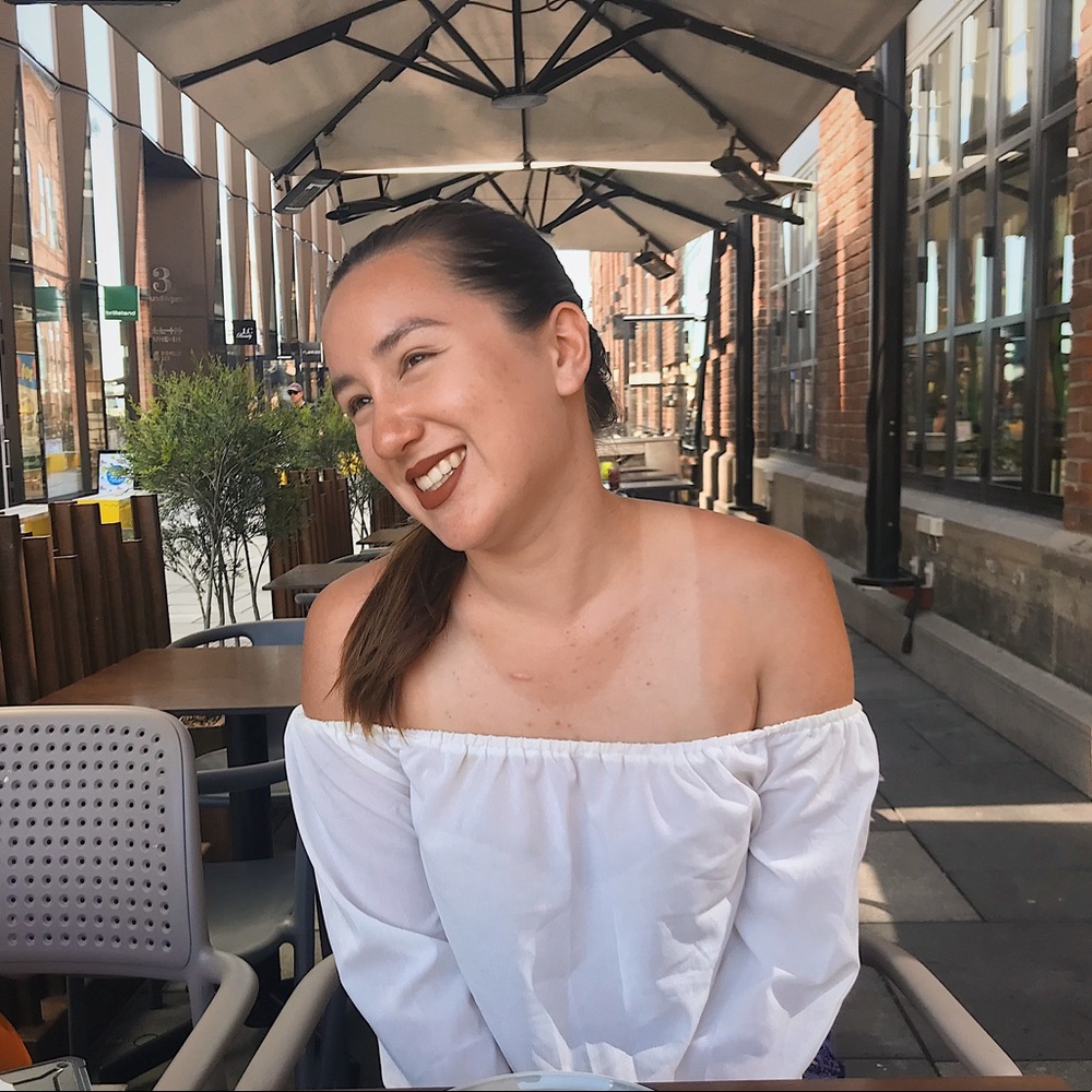 Meet your Posher, Jade